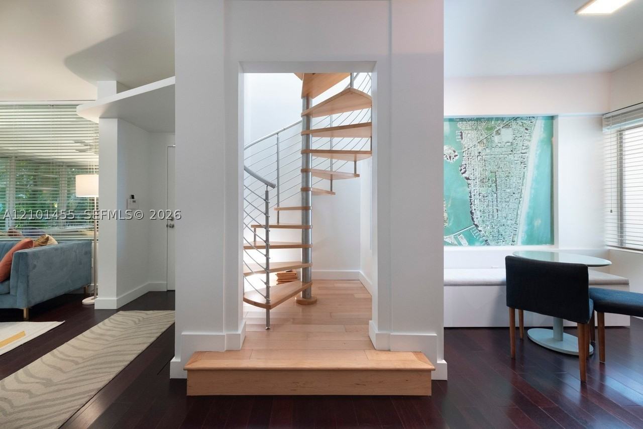 730 10th St #102 - Photo 4 of 21