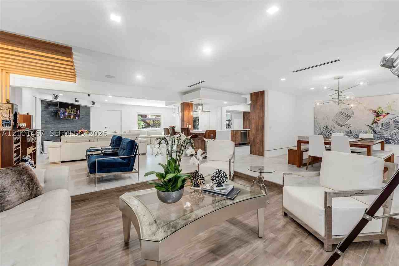 14401 Sw 79th Ave - Photo 3 of 44