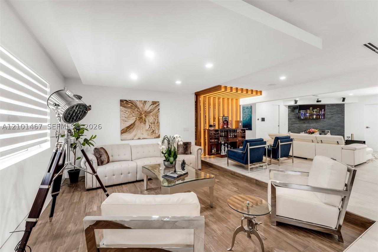 14401 Sw 79th Ave - Photo 5 of 44