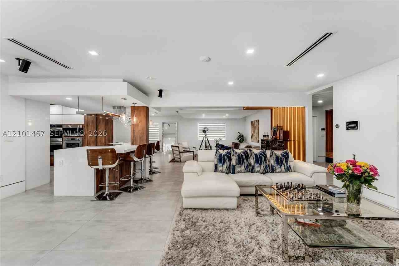 14401 Sw 79th Ave - Photo 6 of 44