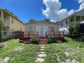506 18th St #A - Photo 1 of 1