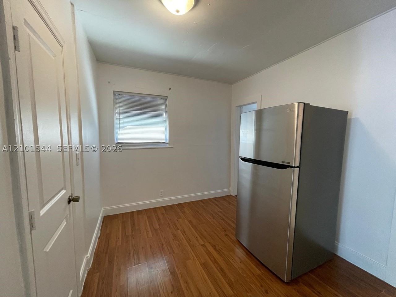 506 18th St #A - Photo 6 of 12