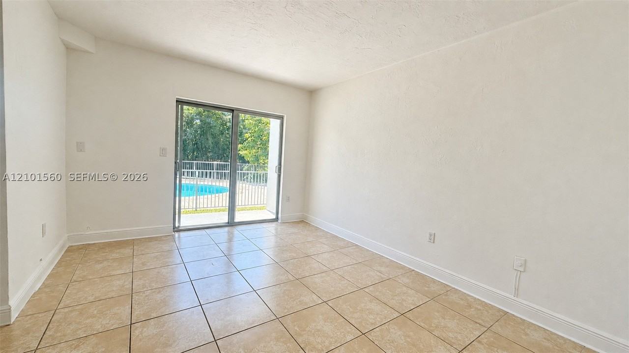 1777 Venice Ln #132 - Photo 2 of 17