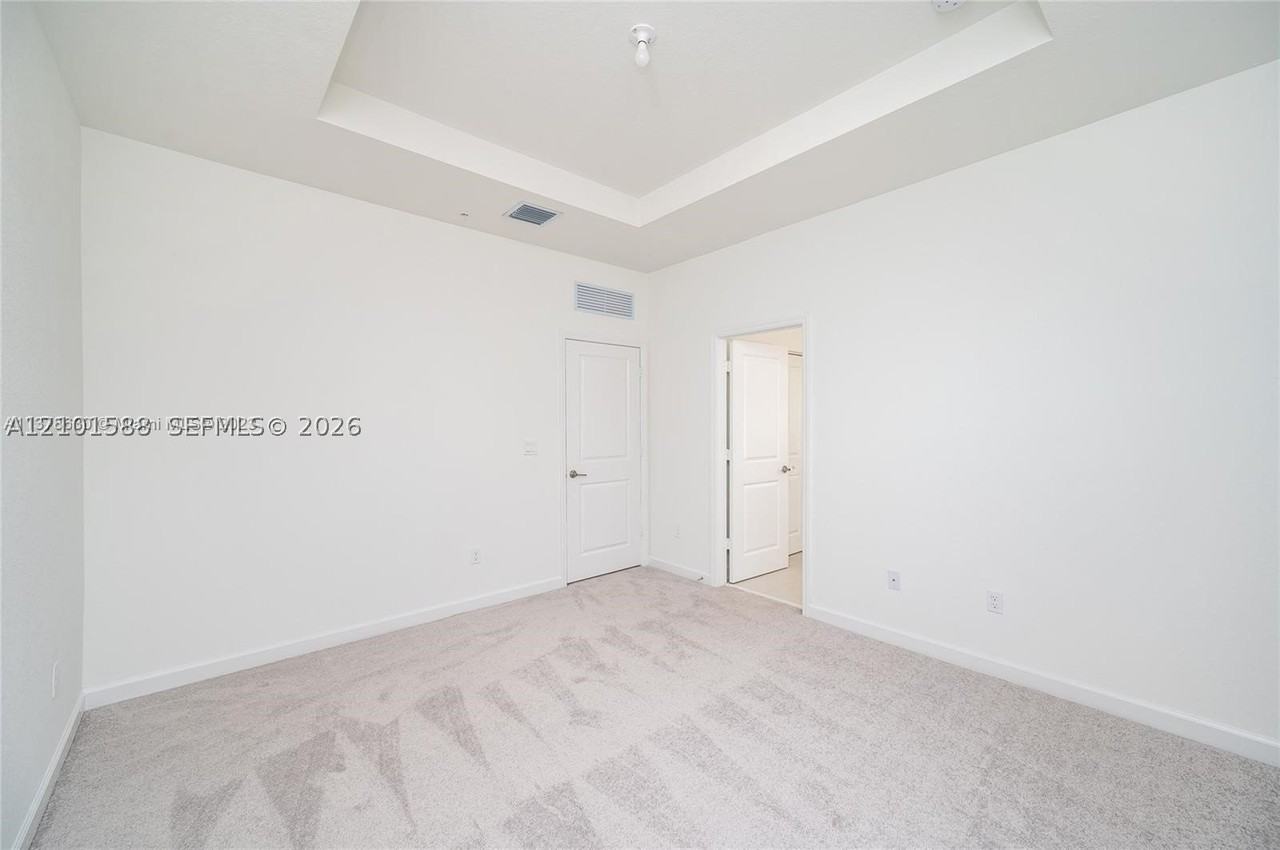 252 Sw 159th Way #252 - Photo 4 of 13