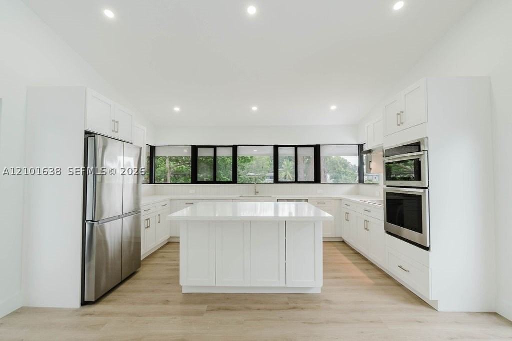 5600 Sw 55th St - Photo 3 of 23