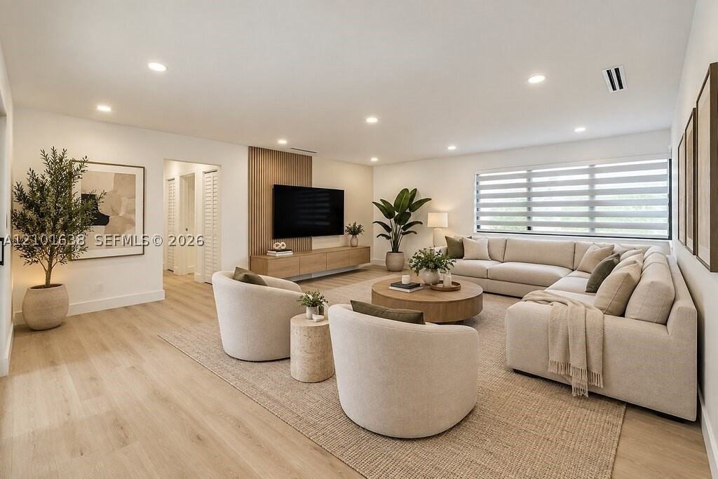 5600 Sw 55th St - Photo 7 of 23