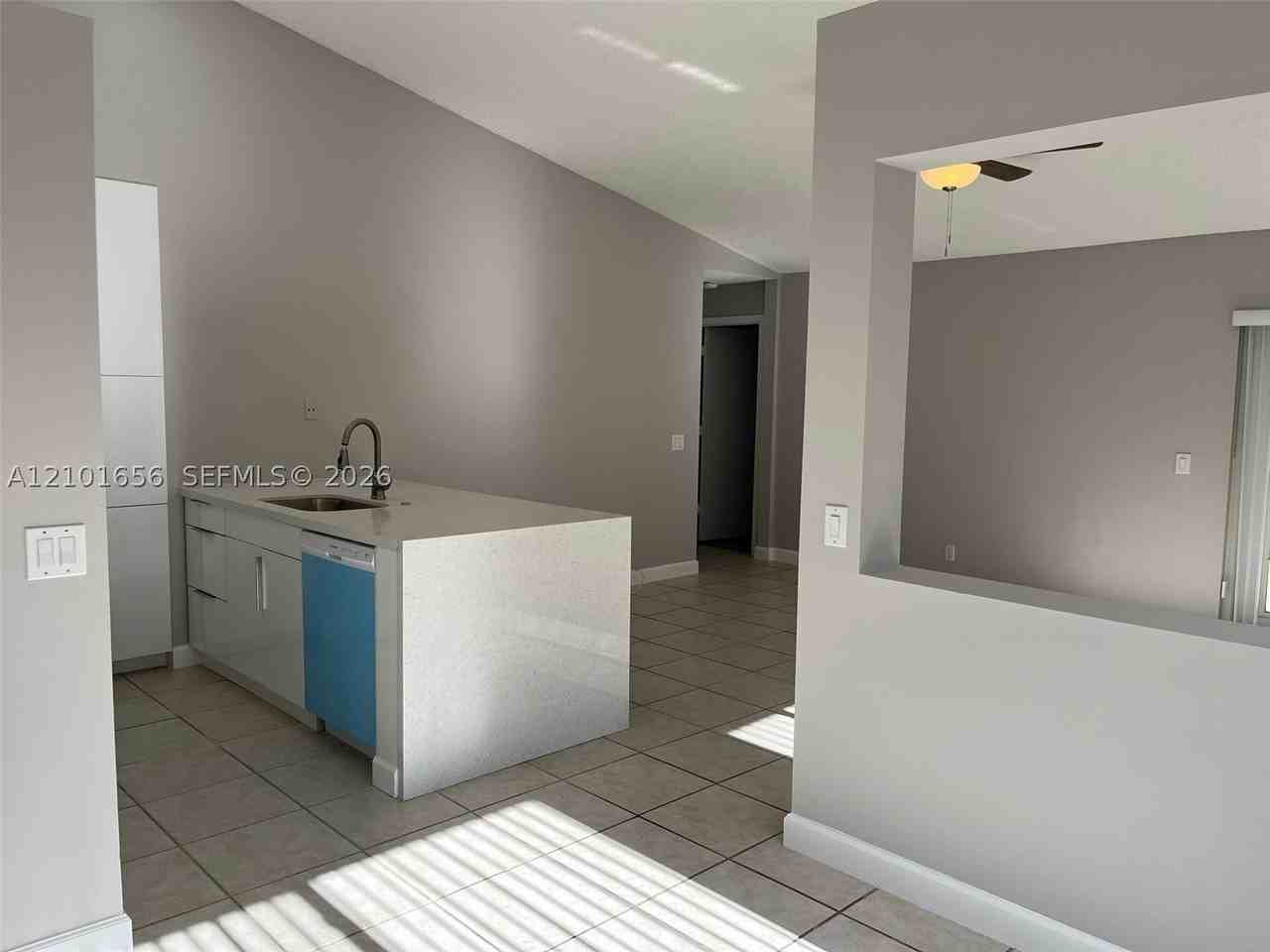 1542 Presidio Dr #1542 - Photo 4 of 19