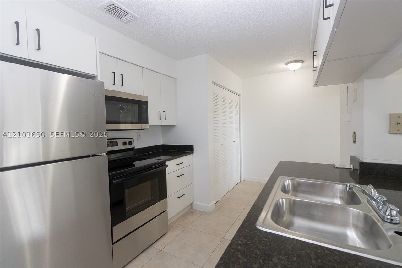 17520 Nw 67th Pl #M3 - Photo 2 of 21