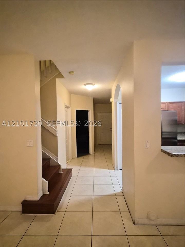 2885 Sw 127th Ave - Photo 6 of 20