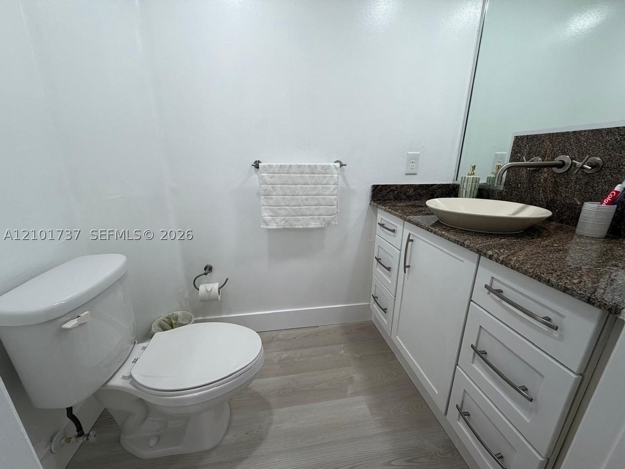1918 Brickell Ave #204 - Photo 6 of 9