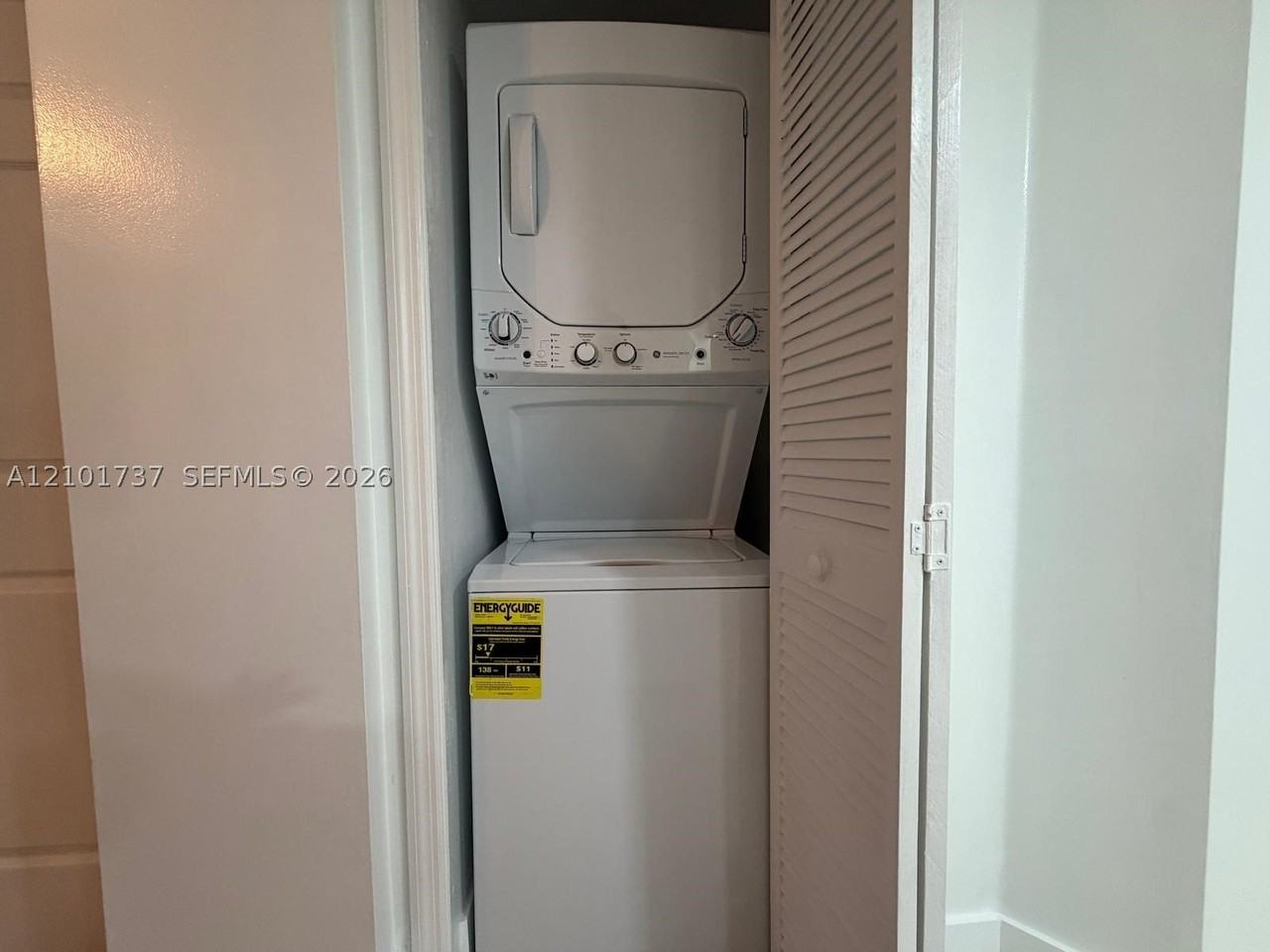 1918 Brickell Ave #204 - Photo 7 of 9