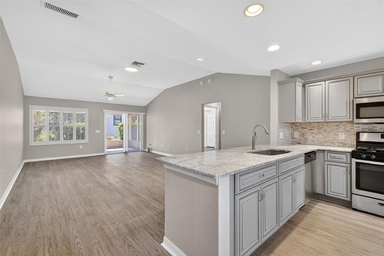 17559 Se 81st Parnassus Ct - Photo 4 of 30