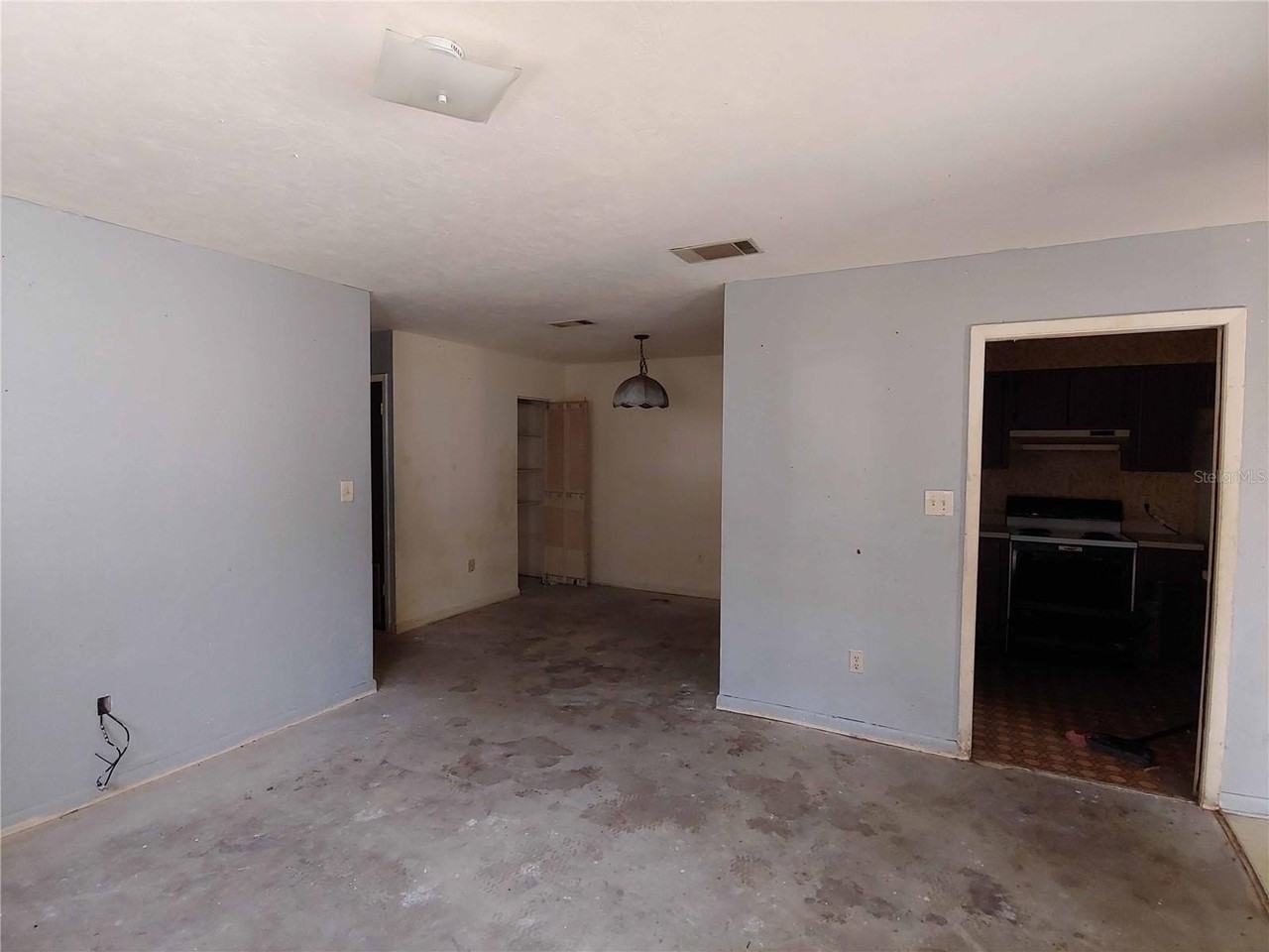 4314 Sw 67th Ter - Photo 2 of 13