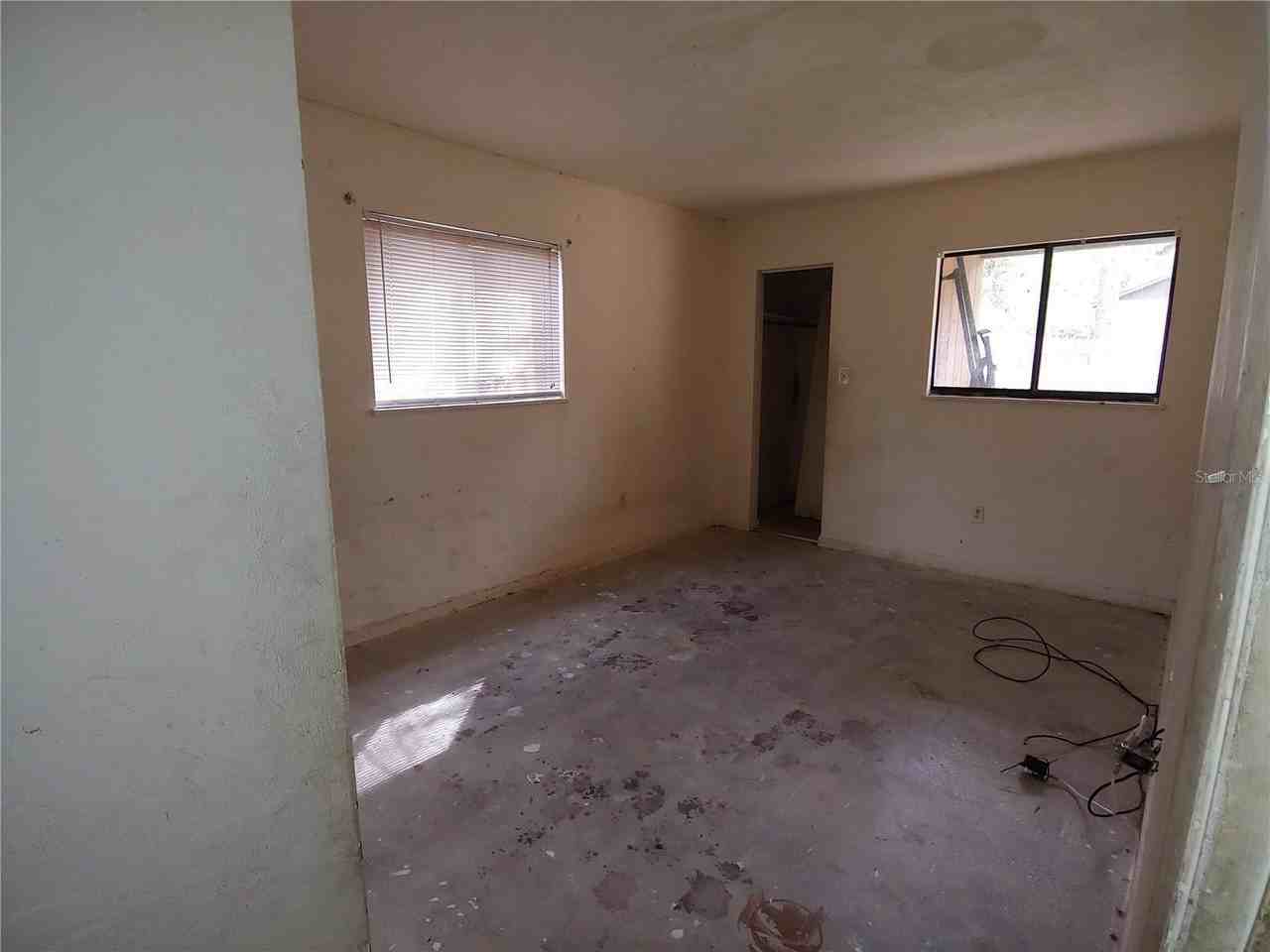 4314 Sw 67th Ter - Photo 7 of 13