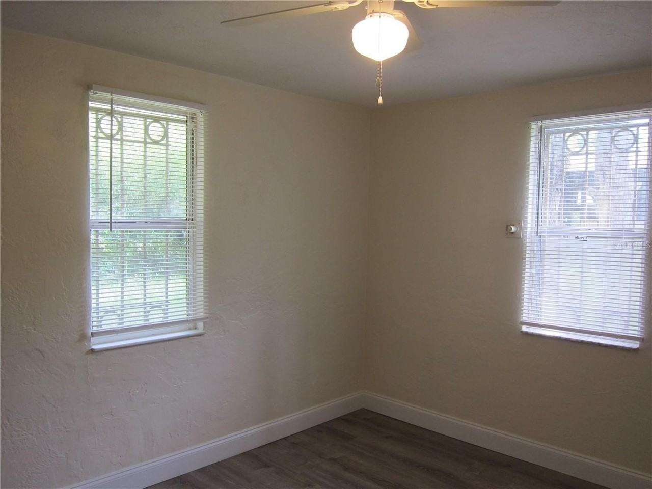 2325 Se 12th St - Photo 6 of 20
