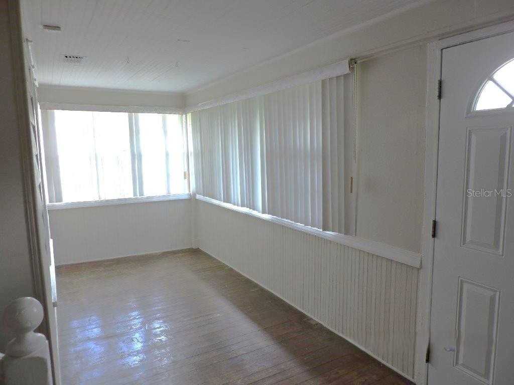 2811 Elizabeth Ave - Photo 3 of 18