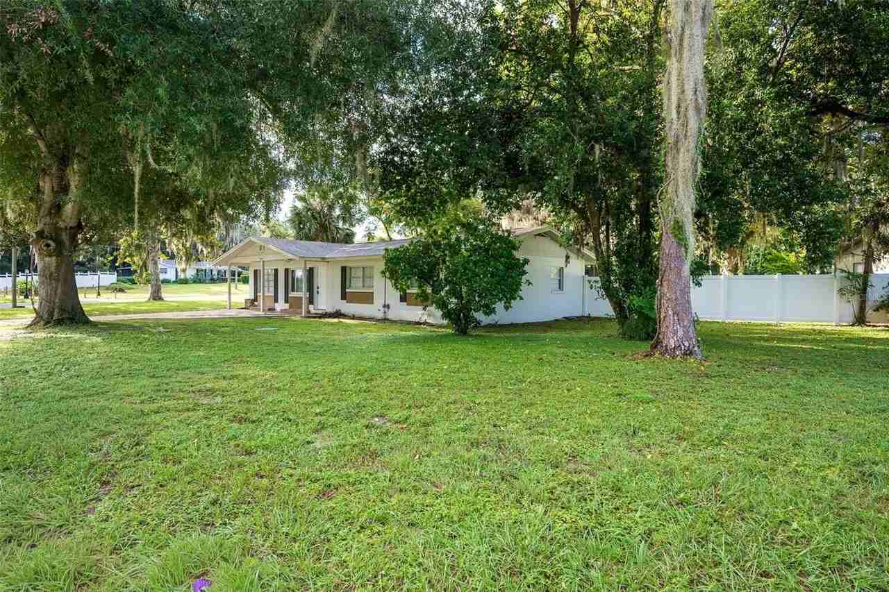 6808 Fern Cir - Photo 4 of 36