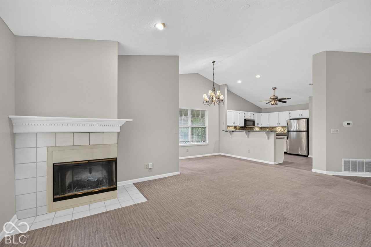 10838 Belair Dr - Photo 6 of 28