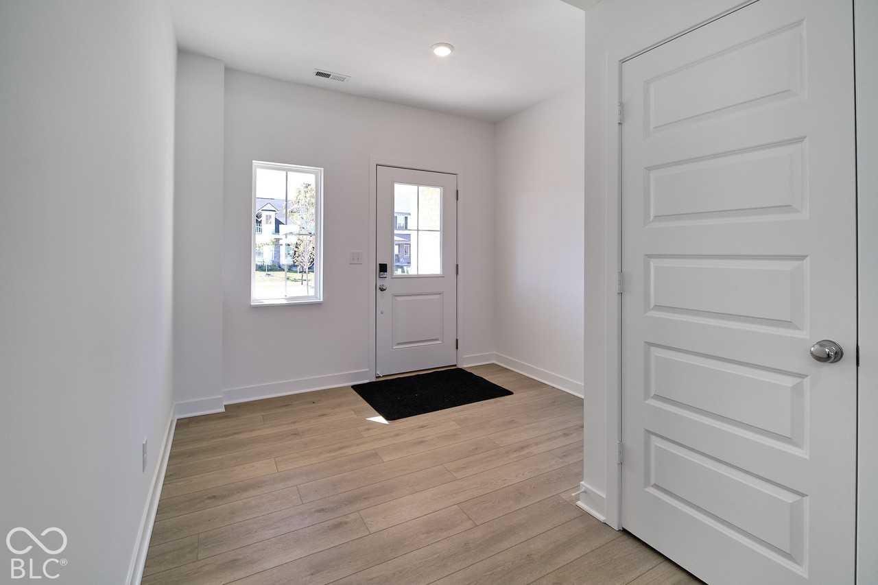 5714 Cloister Ln - Photo 4 of 50