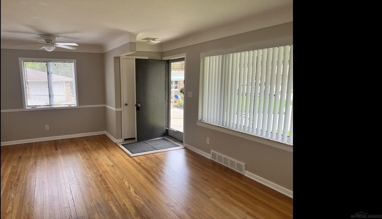 10 Shiawassee Cir - Photo 5 of 17