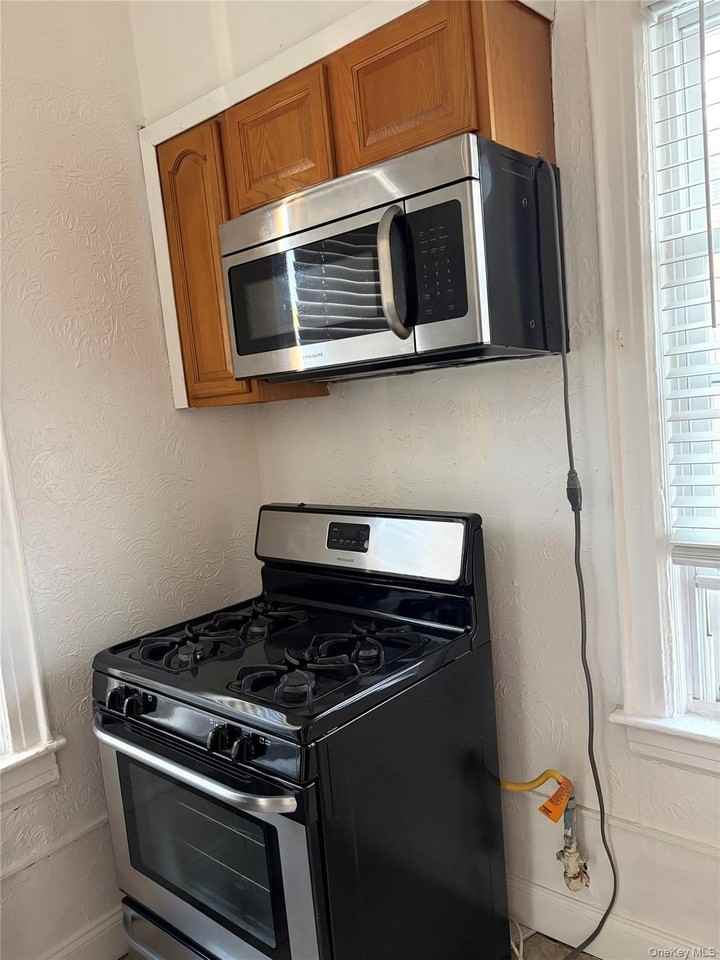 3712 Oceanic Ave #2 - Photo 7 of 16