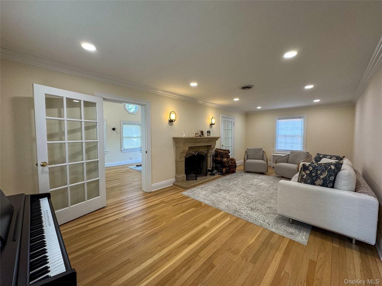 10 Wolfle St - Photo 5 of 25