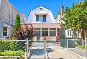 featured image of 2561 Fenton Ave