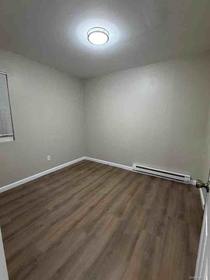 848 Sunrise Hwy - Photo 6 of 10