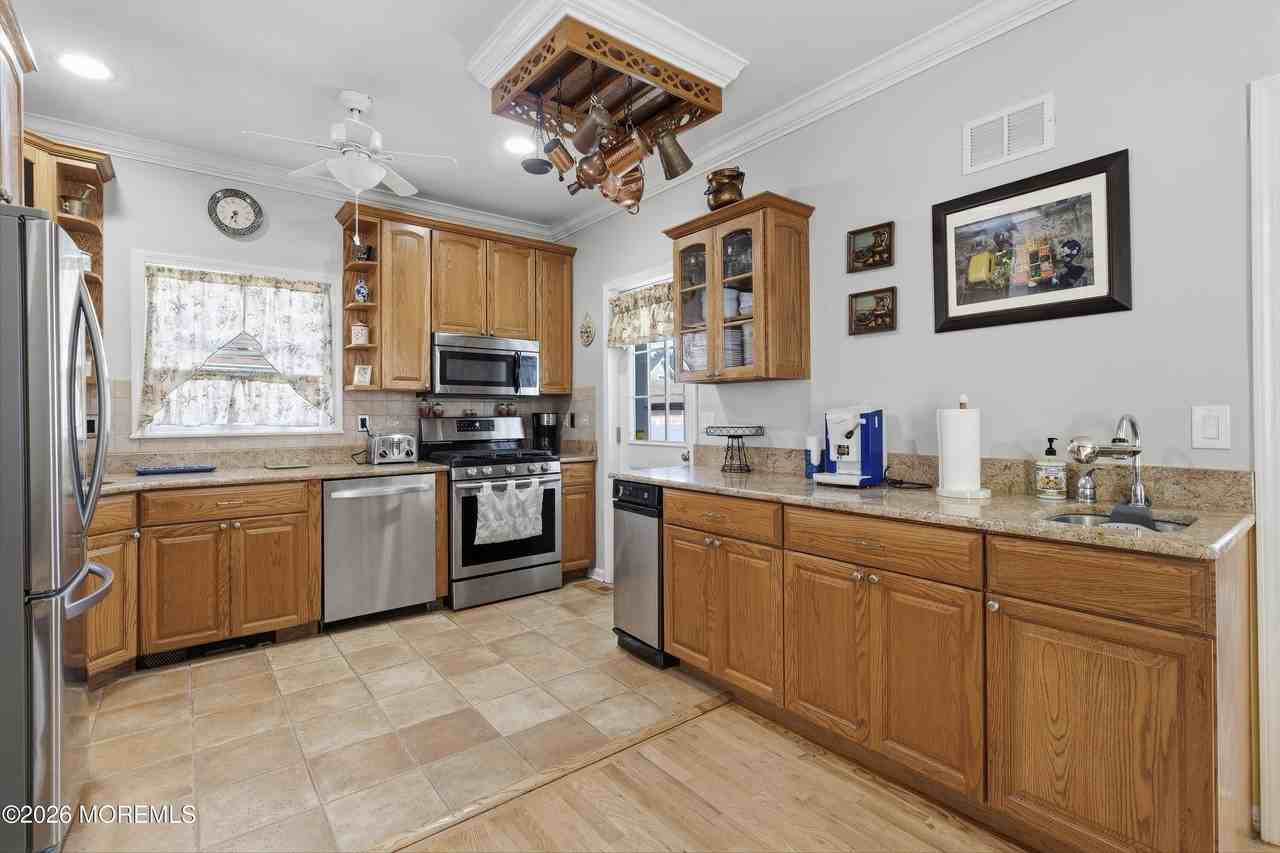 30 Gladney Ave - Photo 3 of 50