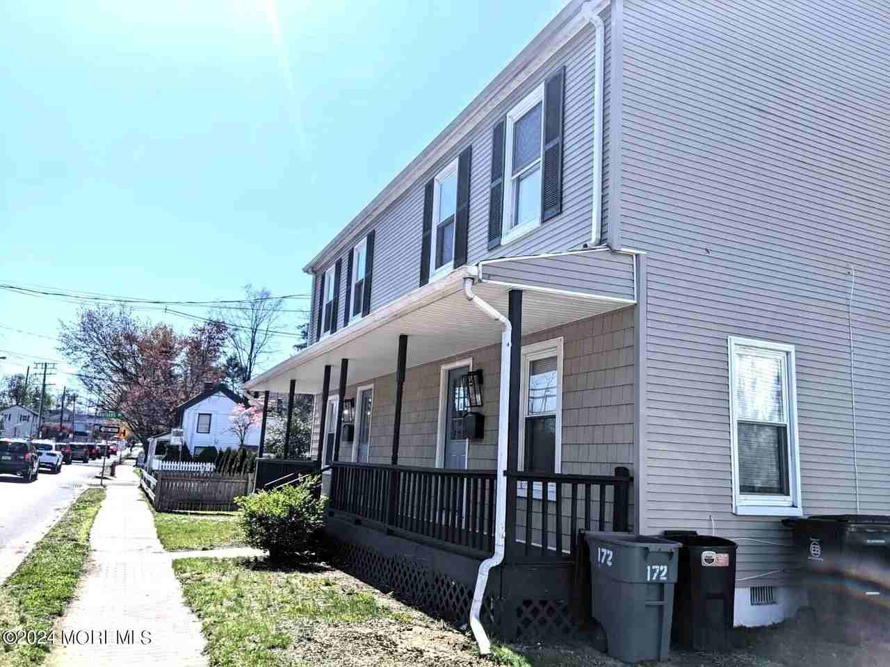 172 Main St #A - Photo 2 of 11