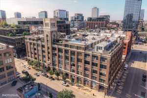 featured image of 1000 W Washington Blvd #202