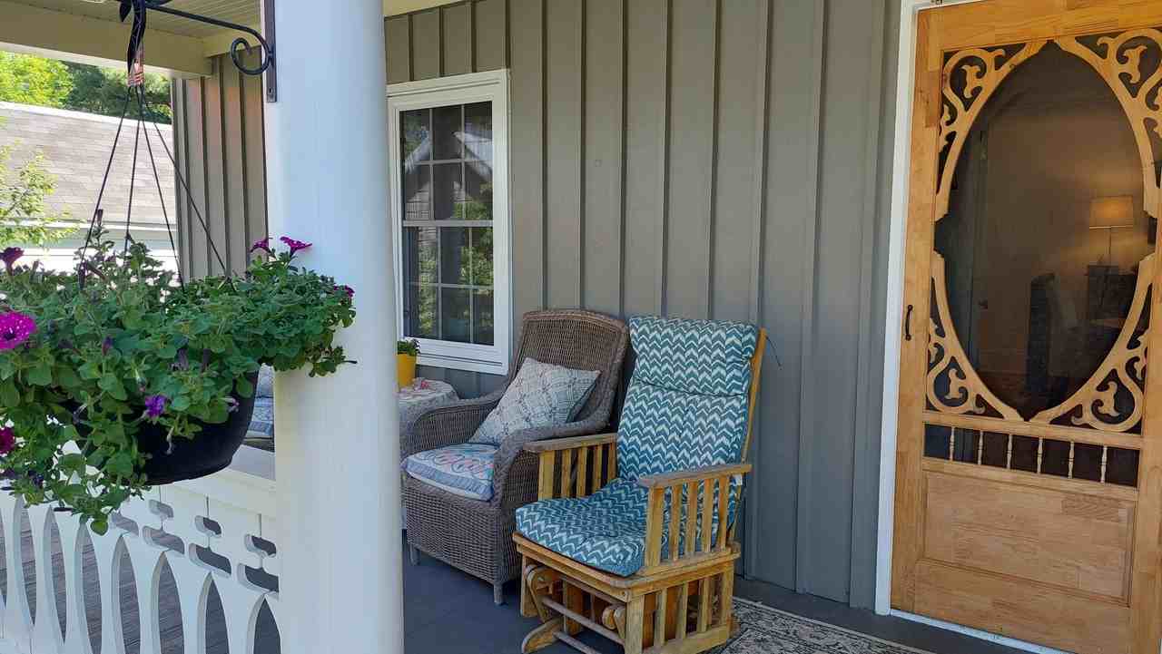 191 Martin Avenue - Photo 5 of 15