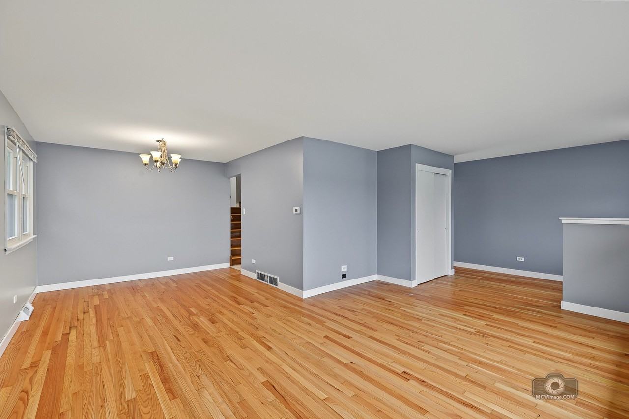 17921 66th Ct - Photo 5 of 23