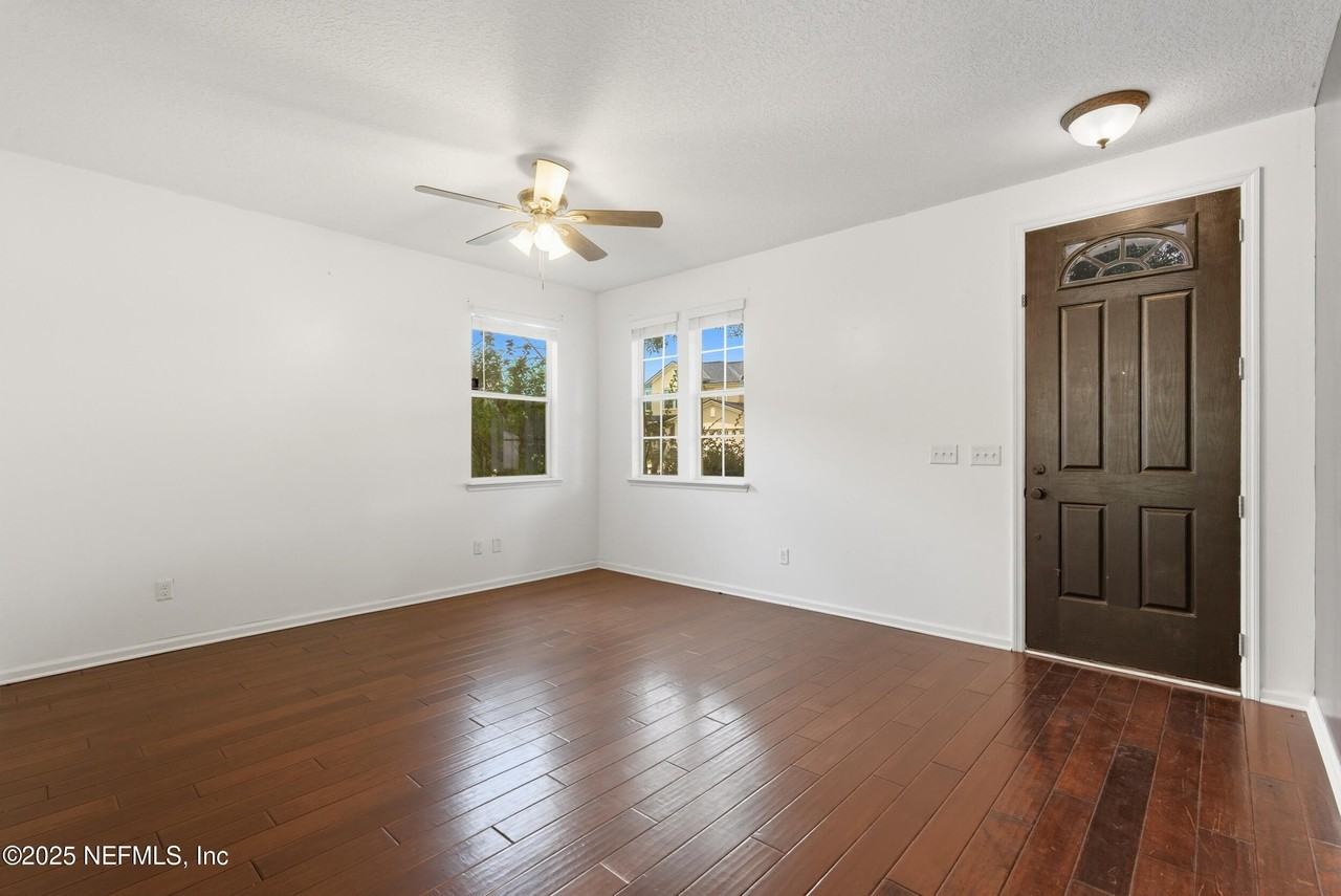 105 Crown Wheel Cir - Photo 4 of 35