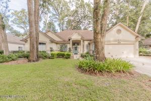 featured image of 11889 Clearwater Oaks Dr W