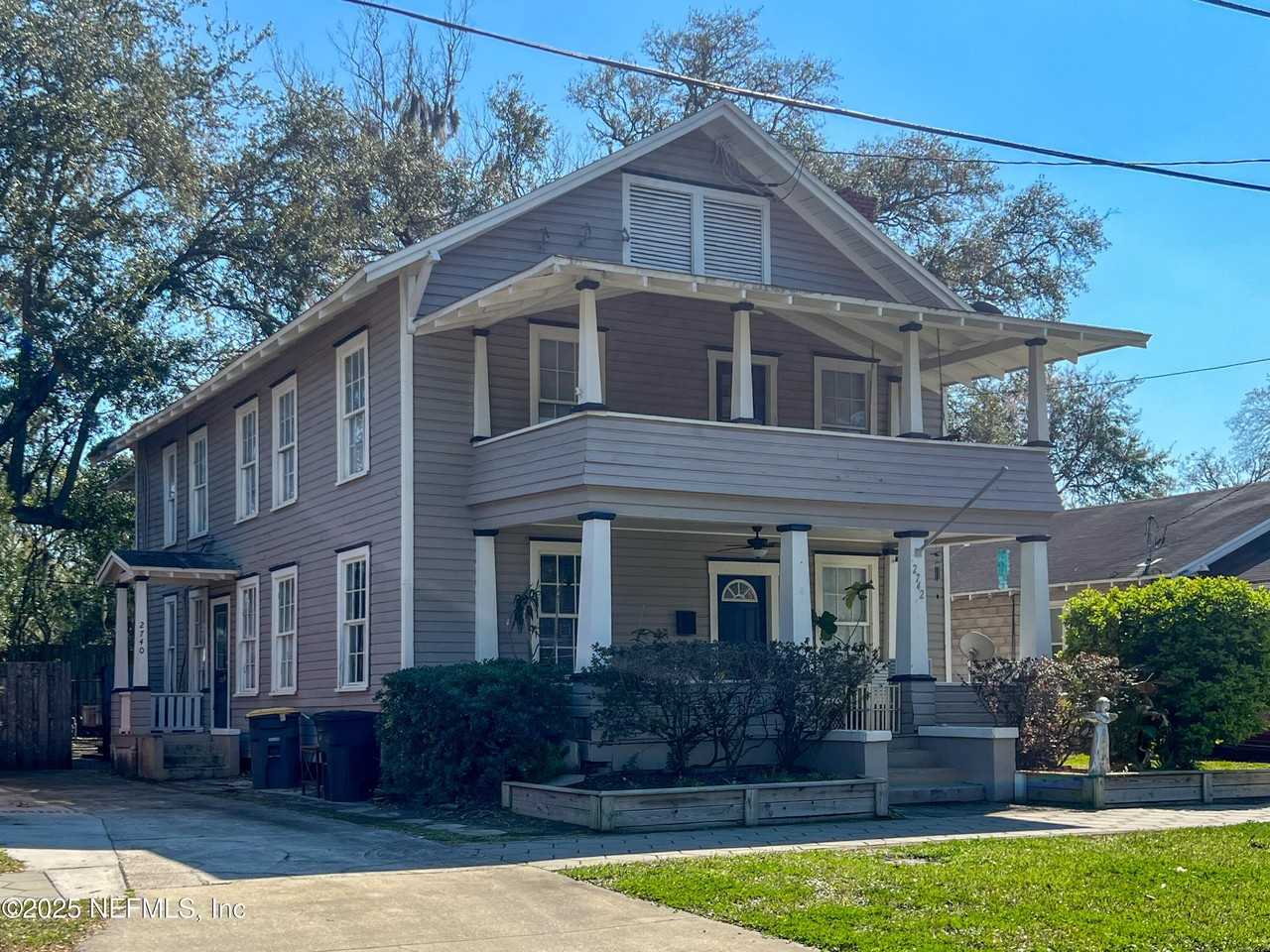 2740 Lydia St - Photo 2 of 27