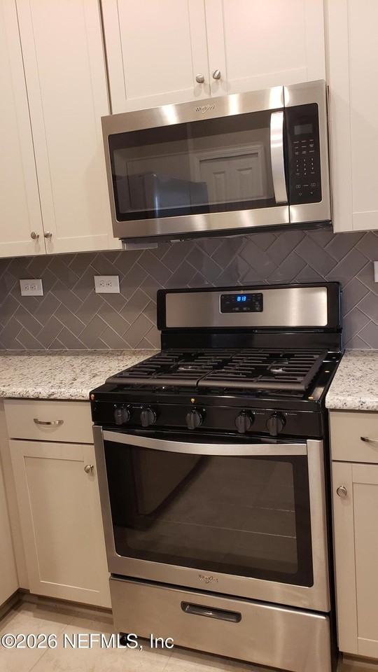 501 Pine Bluff Dr - Photo 6 of 16