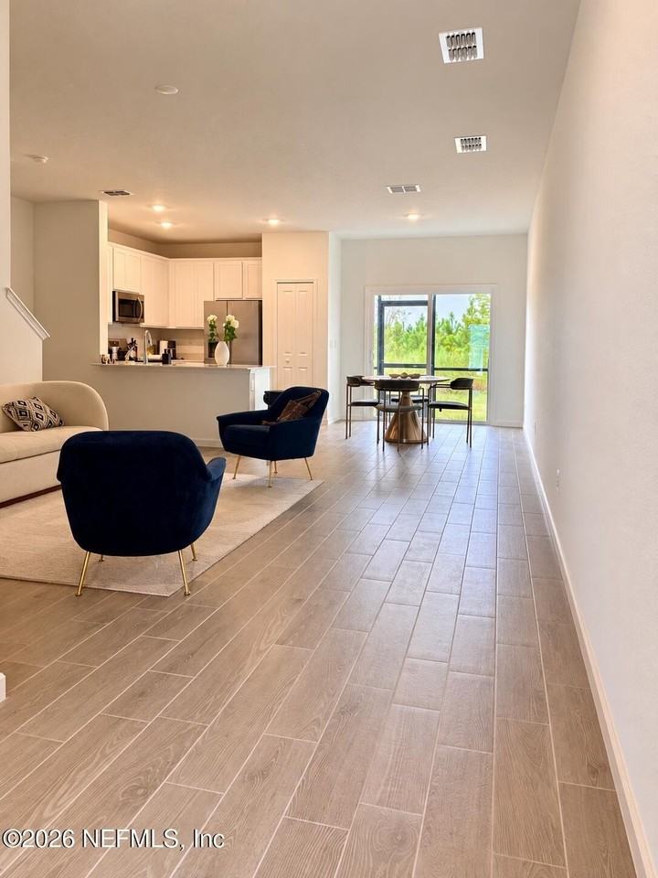 170 Hubbard Bnd - Photo 6 of 47