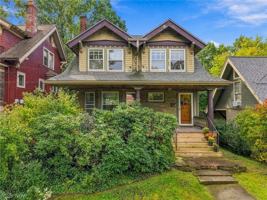 featured image of 2828 Hampshire Rd