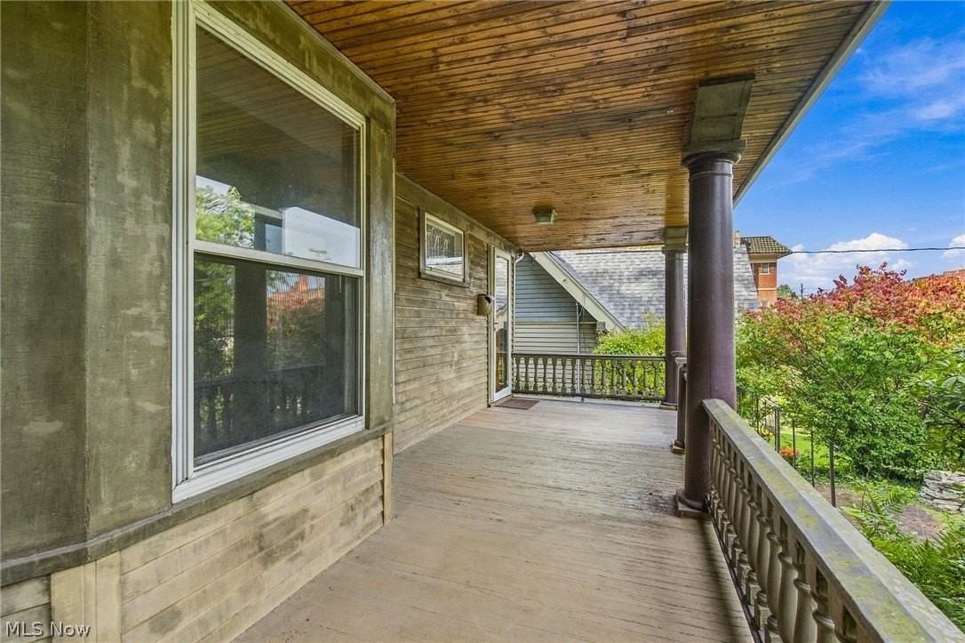 2828 Hampshire Rd - Photo 2 of 37