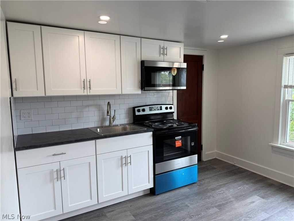 4164 W 140th St - Photo 6 of 12