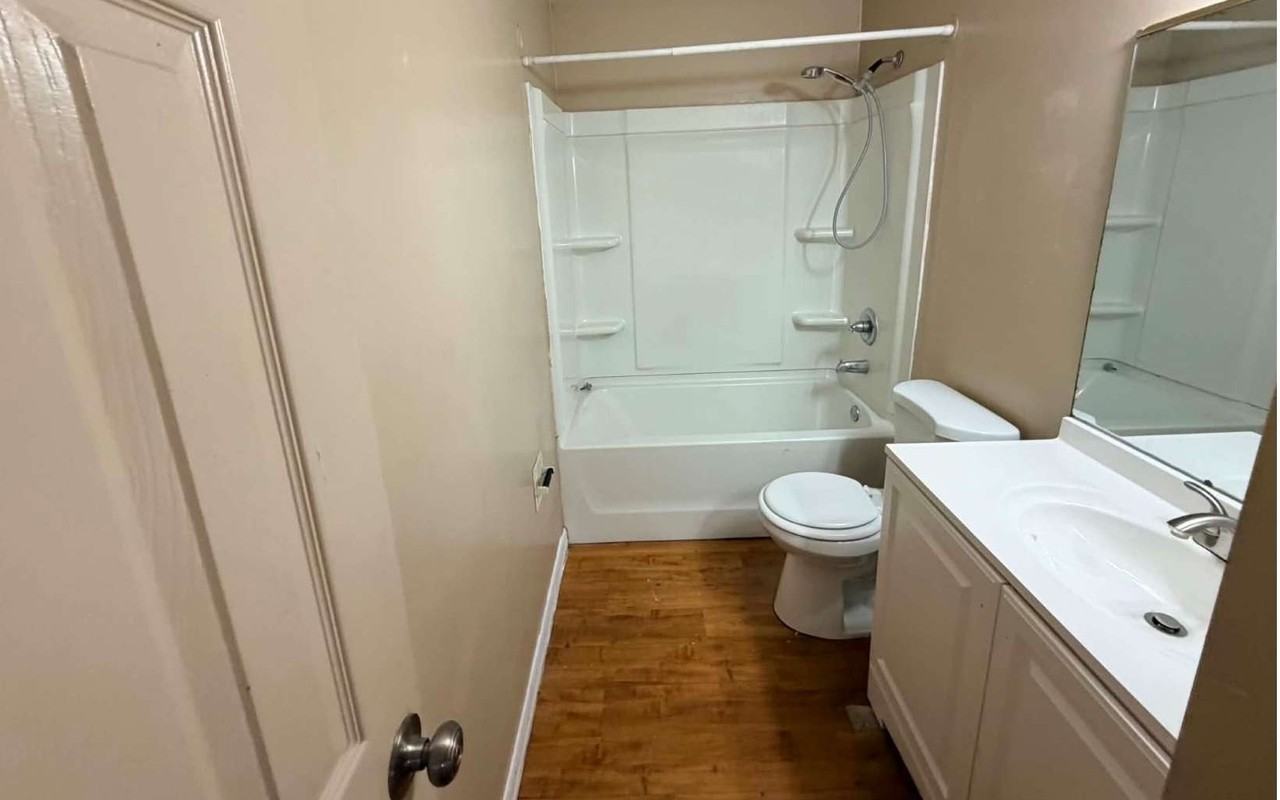 3811 NW ARCHER 101 - Photo 5 of 7