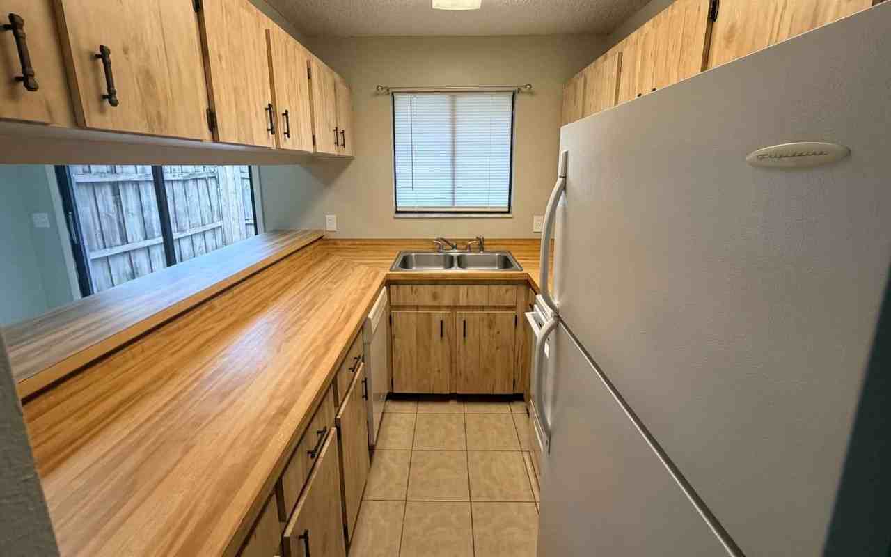 3775 NW HUNTSBORO 103 - Photo 4 of 10