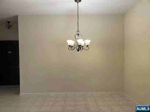602 Brittany Dr - Photo 7 of 9