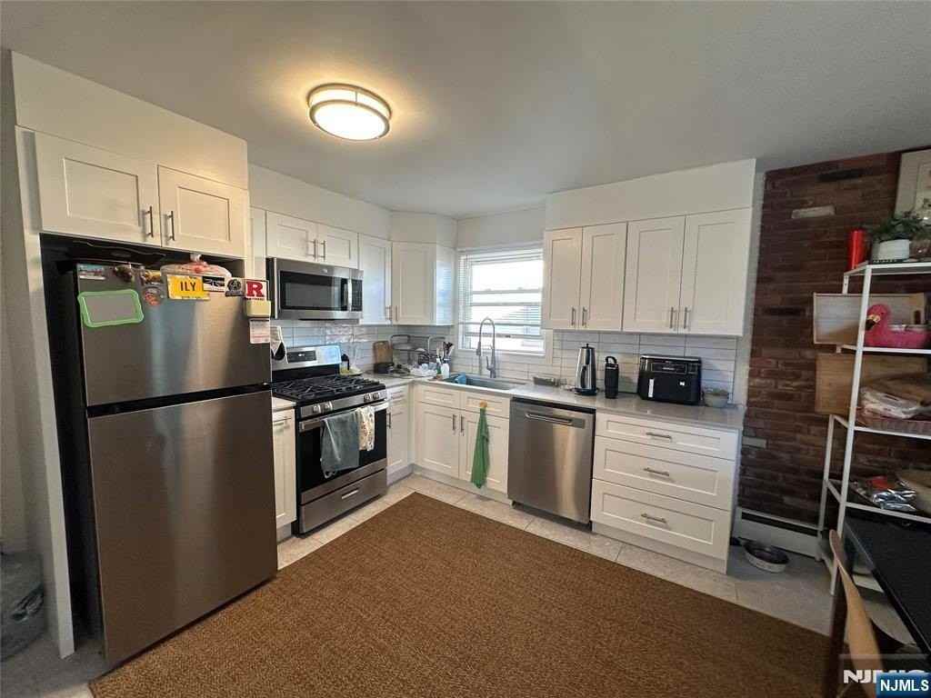 18 Melrose Ave #1 - Photo 6 of 23
