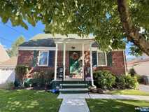 191 Elder Ave - Photo 1 of 1