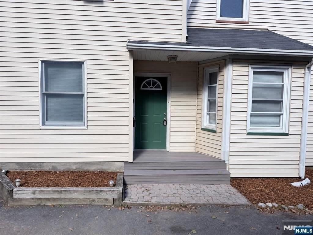 210 S Maple Ave #1 - Photo 3 of 20