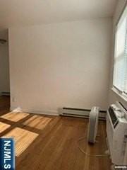 222 Garibaldi Ave #21 - Photo 3 of 14