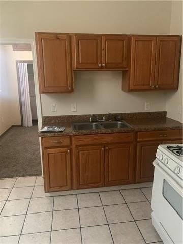 2726 Amelia St - Photo 7 of 8