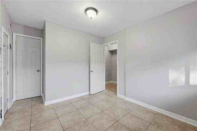 932 Lamanche St - Photo 6 of 9